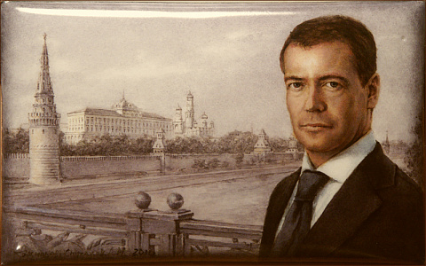 Финифть 5х8см портрет 